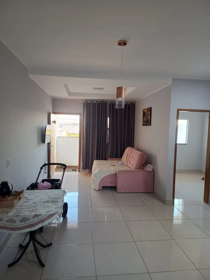 Casa - Residencial Cerejeiras - Anápolis — foto 1